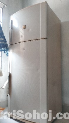 SHARP 606 Litre Non-Frost Cooling Refrigerator-Freezer (Thai
